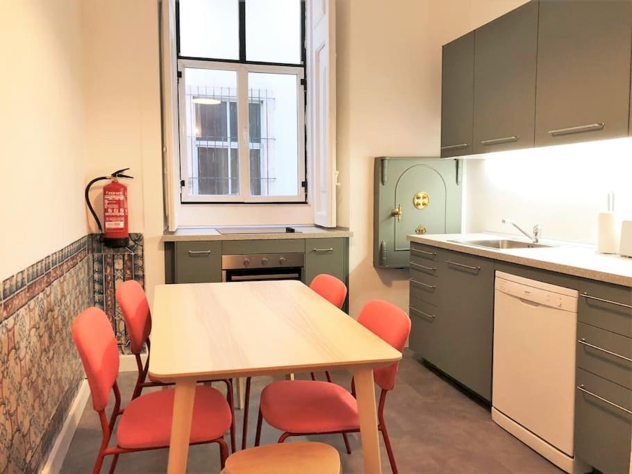 Sj1D Heart Of Baixa With New A/C * Stylish Apartment Lisbon Bagian luar foto